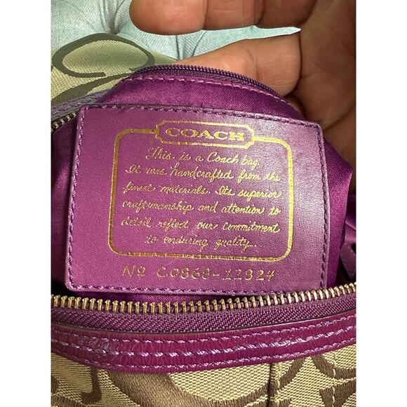 Coach Beige/Magenta Canvas Signature and Patent Large Hobo Crossbody Bag - Picture 5 of 13